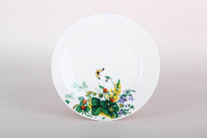 Тарелка фарфоровая мелкая 180мм Strawberry Коралл BX2401-7FP