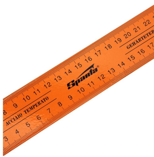 Угольник 300мм металлический Sparta 323445