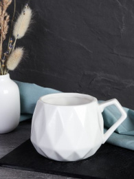 Кружка фарфоровая 250мл Грани белая SW-309/750978