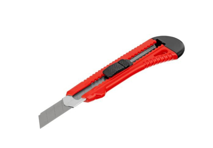 Нож пластиковый с выдвижным сегментированным лезвием 18мм металлическая направляющая Matrix 78918