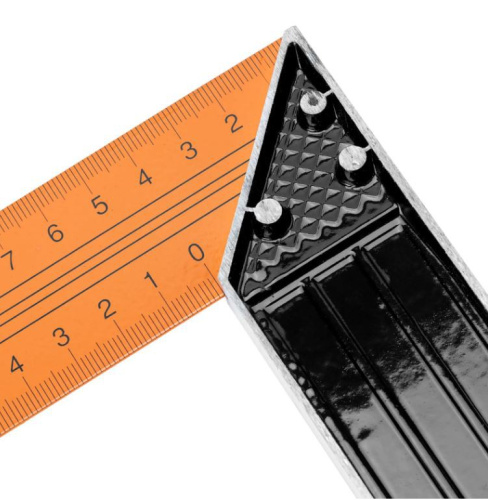 Угольник 500мм металлический Sparta 323525