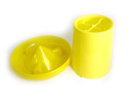 Кормушка для домашней птицы пластиковая  6л бункерная с решеткой Птичий дворик Агропласт Б00193/1