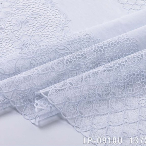 Клеенка - скатерть ажурная Lace 137х183см 10шт. в рулоне Grace LP-0910U