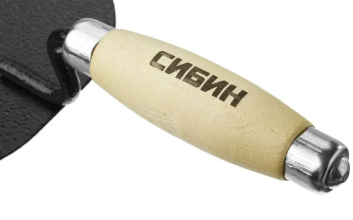 Кельма бетонщика треугольная деревянная усиленная ручка Сибин 0820-2