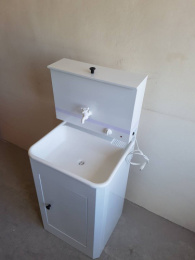 Умывальник большой с электрическим водонагревателем, Ручеек, пластиковая мойка, белый