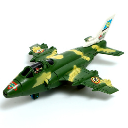 Самолет инерционный пластиковый Комбат 20х15х5см, цвета в ассортименте 9893565