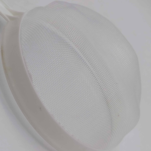 Сито пластиковое d-18см с ручкой Радужный Дом РД86414